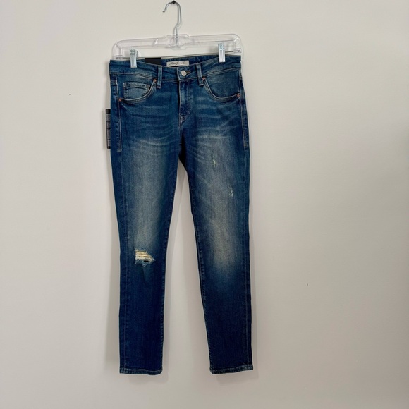 NWT Mavi Women’s Adrianna Ankle Mid Rise Super‎ Skinny Distressed Jean size 26 - Picture 1 of 5